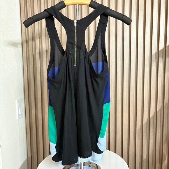 Express Colorblock Racerback Tank – XS - Picture 2 of 4